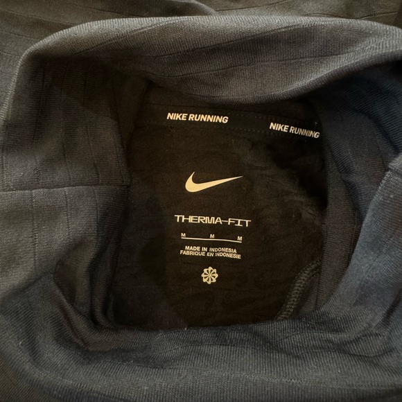 Nike Women's Therma-FIT Element Swift Turtleneck Running Top Medium - Picture 12 of 12